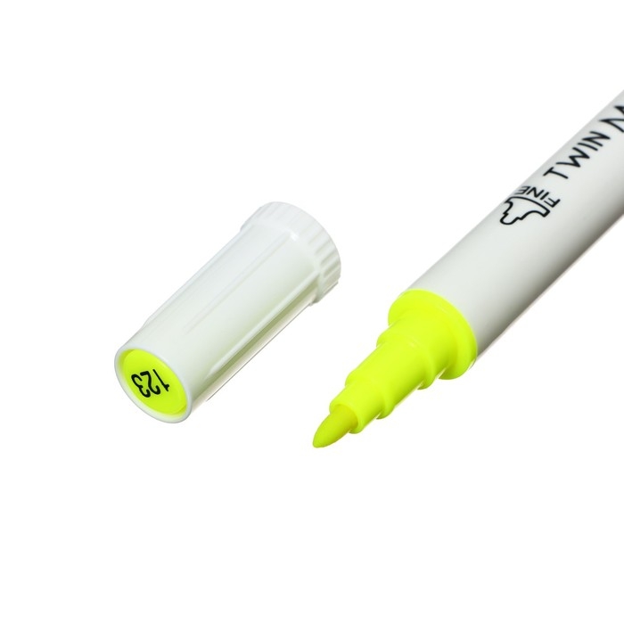 Набор маркеров, двусторонние, пулевидный и скошенный наконечники, 24 цветов Набор маркеров, двусторонние, пулевидный и скошенный наконечники, 24 цветов