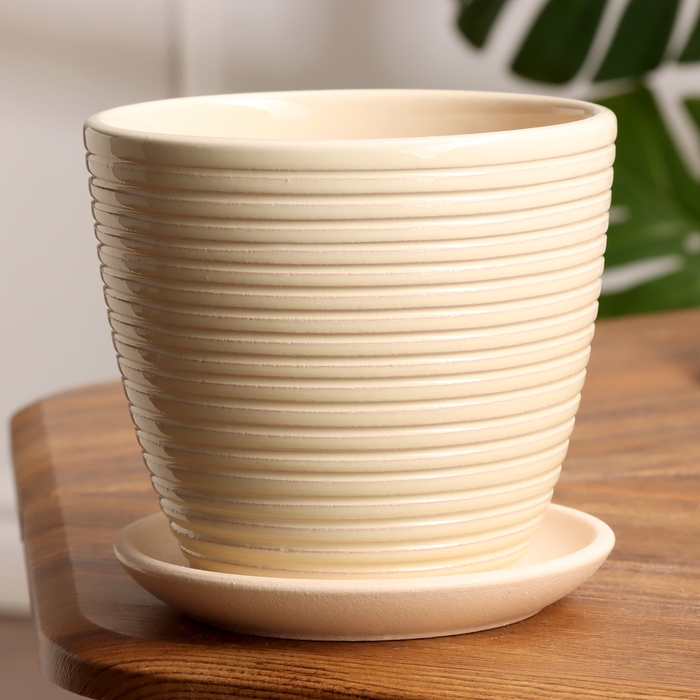 Горшок цветочный Спираль бежевый крокус №2, 1,4 л, d - 14,9 см Горшок цветочный Спираль бежевый крокус №2, 1,4 л, d - 14,9 см