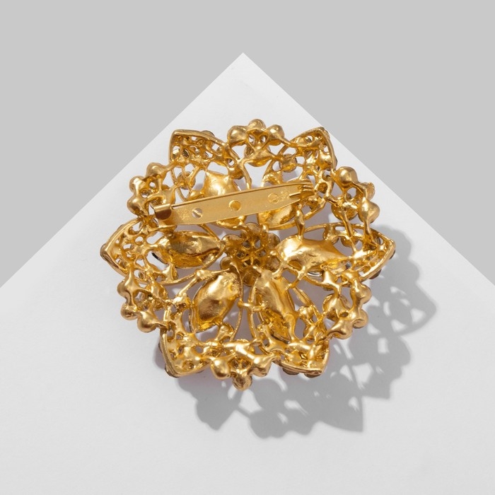 Брошь «Цветок» двойные лепестки, цвет красно-зелёный в матовом золоте Брошь «Цветок» двойные лепестки, цвет красно-зелёный в матовом золоте