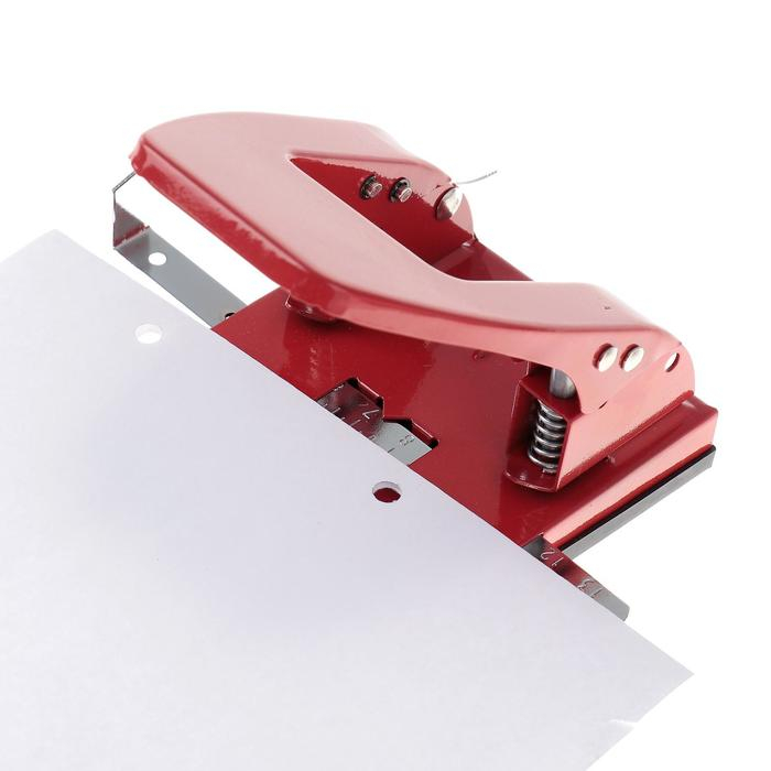 Дырокол на 30 листов, большой, металлический, с металлической линейкой Дырокол на 30 листов, большой, металлический, с металлической линейкой