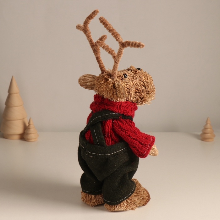 Декор Декор "Олень в комбинезоне"