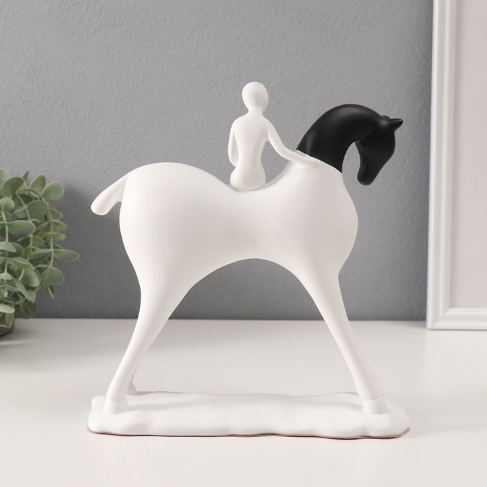 Сувенир полистоун  Сувенир полистоун "Абстракция. Человек на коне" белый 7х22х21 см