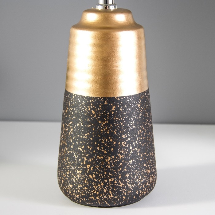 Настольная лампа Настольная лампа "Вирсавия" Е14 40Вт черно-золотой 22х22х39 см RISALUX