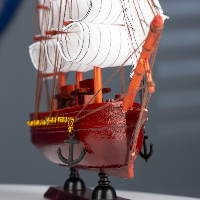 Сувенирная модель корабля &laquo;Остров сокровищ&raquo;, 33&times;6&times;32 см