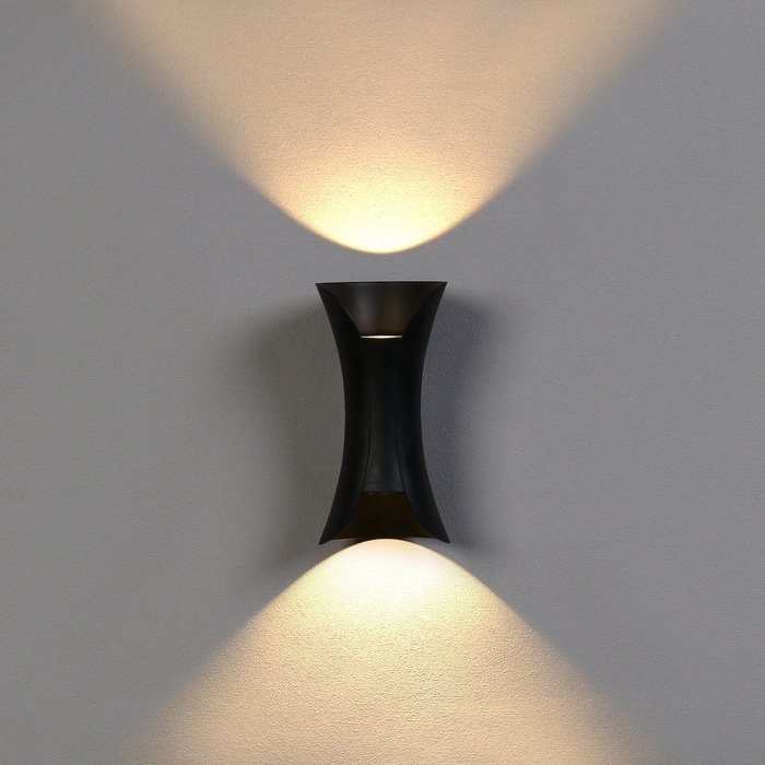 Светильник фасадный «Элегант», FSD-051, 10 Вт, 3000К, 1 луч, IP65, 220 В, пластик, черный Светильник фасадный «Элегант», FSD-051, 10 Вт, 3000К, 1 луч, IP65, 220 В, пластик, черный