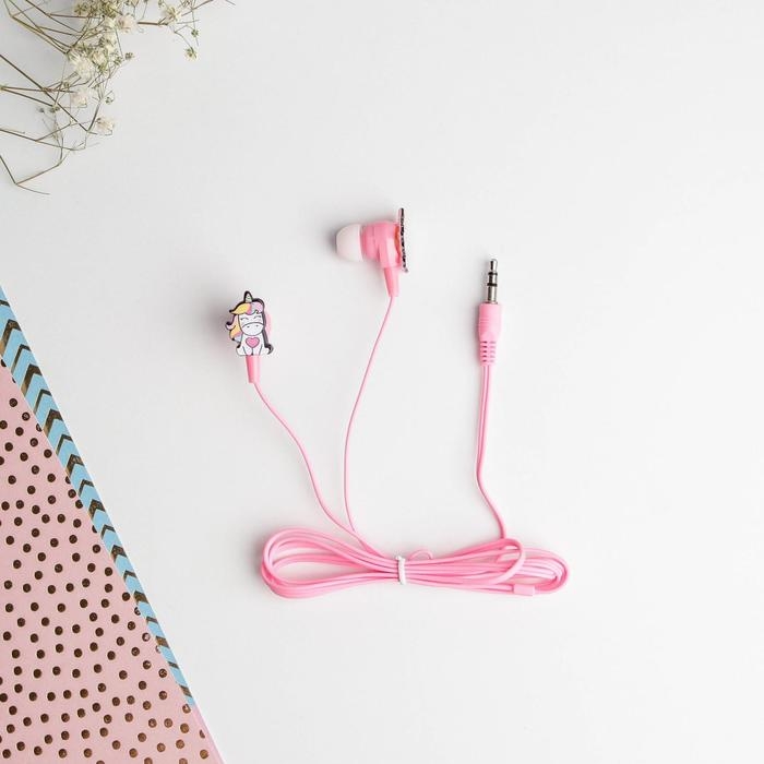 Наушники в коробке «Будь собой»,модель W-50, 13,5 х 5,2 см. Наушники в коробке «Будь собой»,модель W-50, 13,5 х 5,2 см.