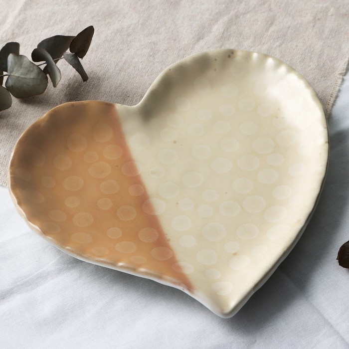 Тарелка керамическая «Самоцвет», 19 х 18 см, цвет бежевый Тарелка керамическая «Самоцвет», 19 х 18 см, цвет бежевый