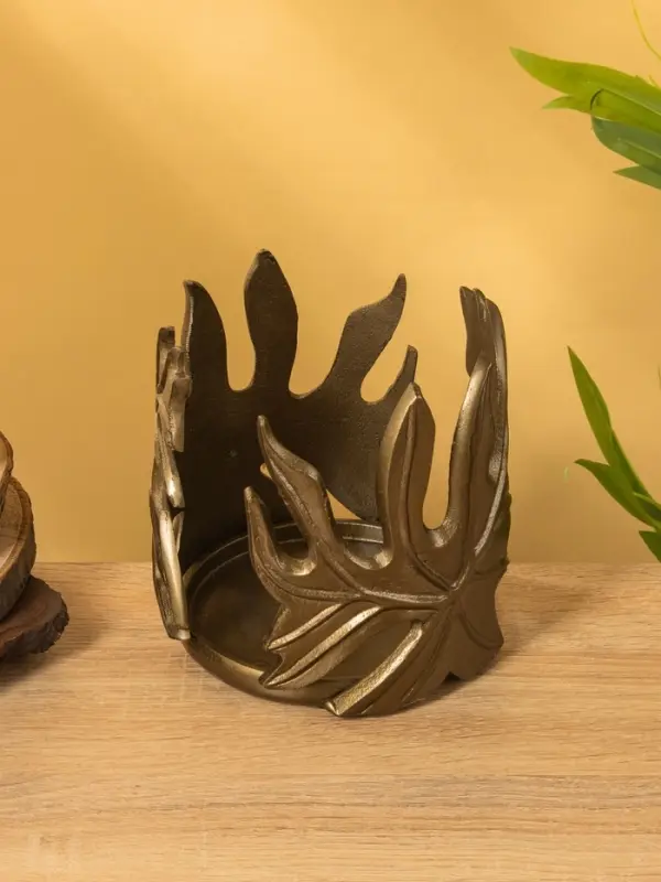 Подсвечник "Языки пламени" алюминий 15,2х15,2х16 см