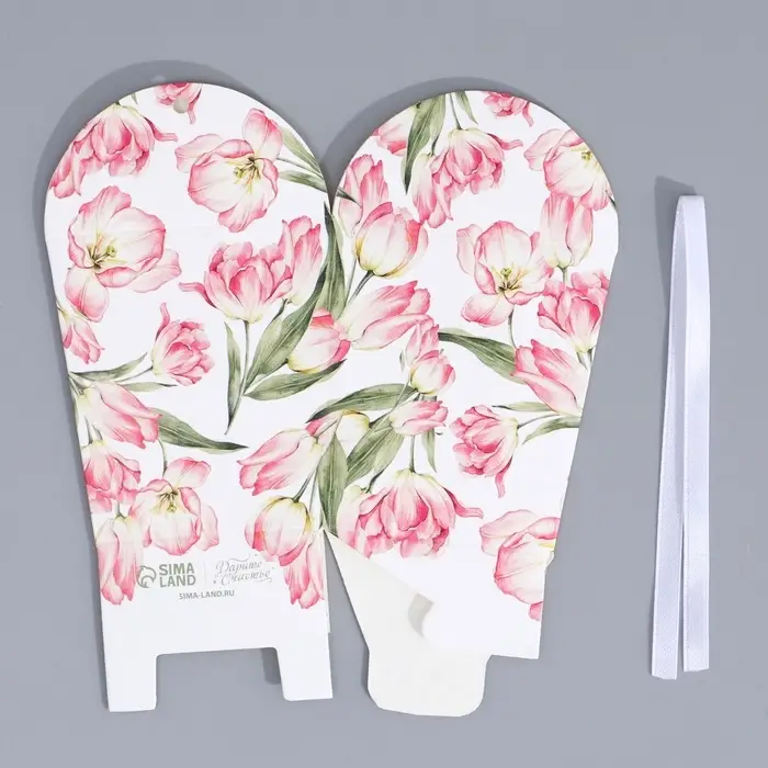 Коробка бонбоньерка, упаковка подарочная, «Цветы», 7.5 х 8 х 7.5 см