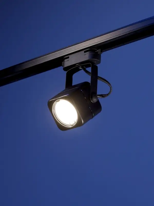 Трековый светильник Luazon Lighting под лампу Gu10, квадратный, чёрный
