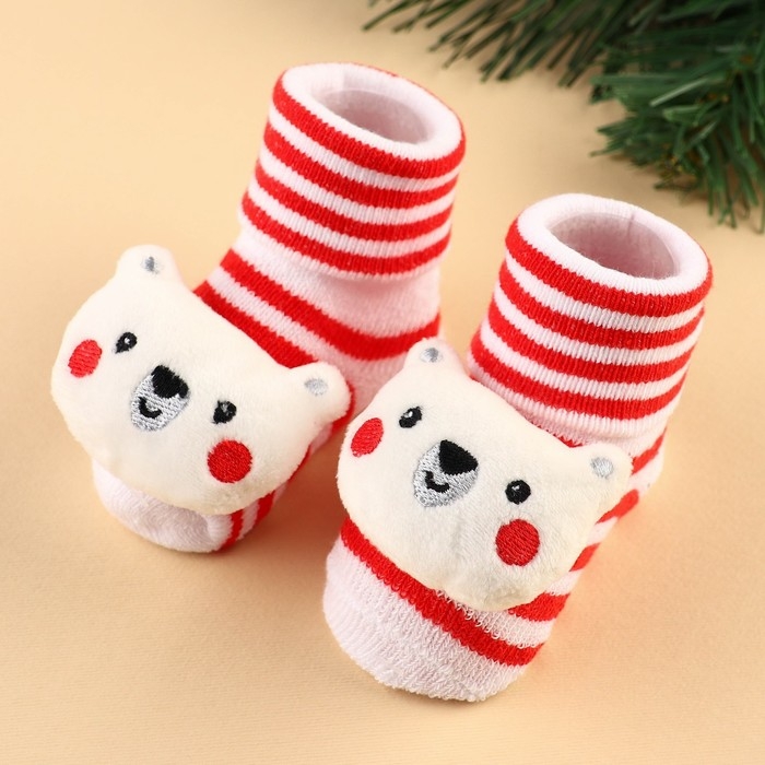 Подарочный набор новогодний: держатель для соски-пустышки на ленте и носочки - погремушки на ножки «Мишка», Крошка Я Подарочный набор новогодний: держатель для соски-пустышки на ленте и носочки - погремушки на ножки «Мишка», Крошка Я