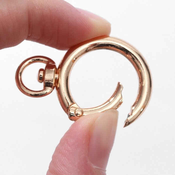 Кольцо-карабин, 39 мм, d = 27/19 мм, толщина - 4 мм, с креплением 9 × 2,2 мм, 5 шт, цвет золотой Кольцо-карабин, 39 мм, d = 27/19 мм, толщина - 4 мм, с креплением 9 × 2,2 мм, 5 шт, цвет золотой