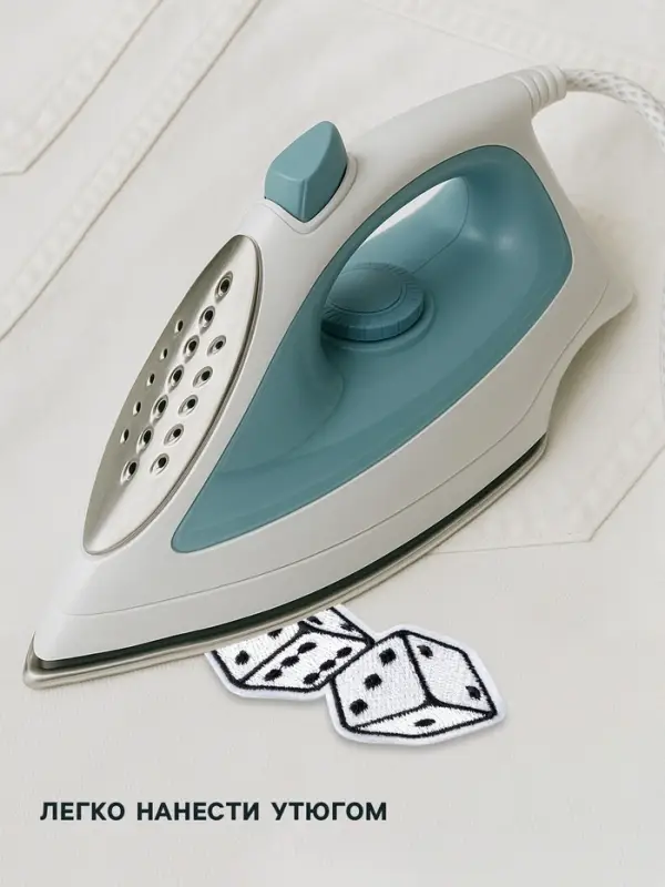 Термоаппликация «Игральные кости», 7×4 см, чёрно-белая Термоаппликация «Игральные кости», 7×4 см, чёрно-белая