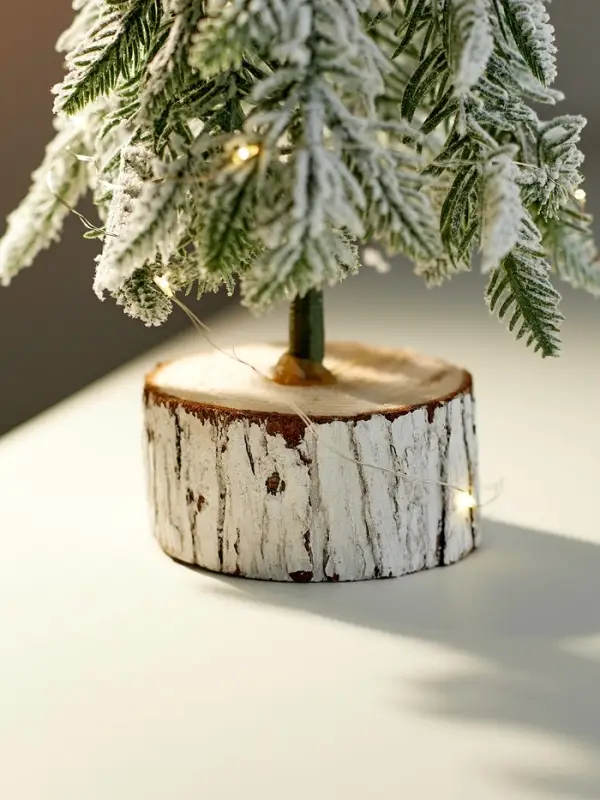 Фигура светодиодная "Заснеженная ель" 29 см, 20 LED, AG13х3 (в компл.), БЕЛЫЙ