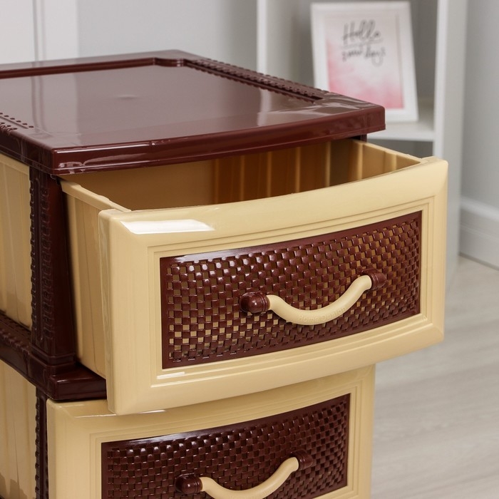 Комод 3-х секционный «Дельфин», бежево-коричневый Комод 3-х секционный «Дельфин», бежево-коричневый