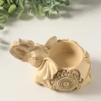 Подсвечник на 1 свечу &laquo;Слон индийский лежит&raquo;, 8&times;13&times;7 см, слоновая кость