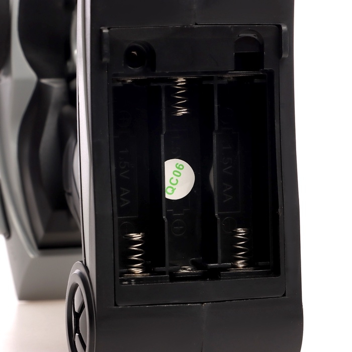 Машинка на пульте управления «Легенда Дрифта», радиоуправление, полный привод, 40 км/ч, 2 комплекта колёс, 1:16, цвет белый Машинка на пульте управления «Легенда Дрифта», радиоуправление, полный привод, 40 км/ч, 2 комплекта колёс, 1:16, цвет белый