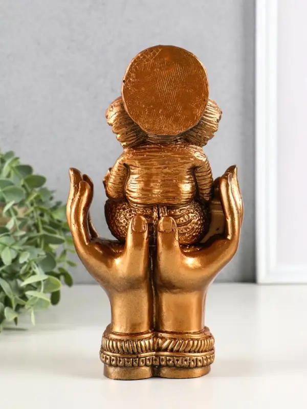 Фигура гипс "Ганеш в руках", высота 21см, бронза