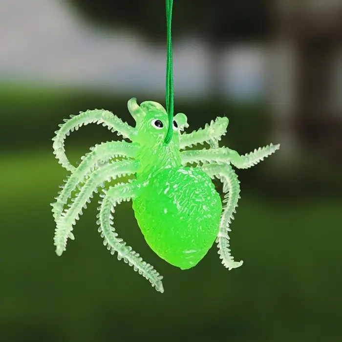 Светящаяся декоративная подвеска  Светящаяся декоративная подвеска "Паук", 6 × 2.5 см