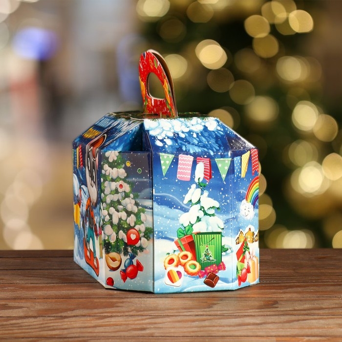 Новый год. Подарочная коробка "Подарки для котят", 16,5 х 29 х 17 см.