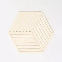 Подставка под горячее, под кружку, силикон 13&times;11.5&times;0.3 см, белая