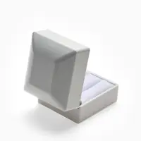 Футляр для 2 колец с подсветкой &laquo;Романтика&raquo;,6&times;6&times;5 см, белый