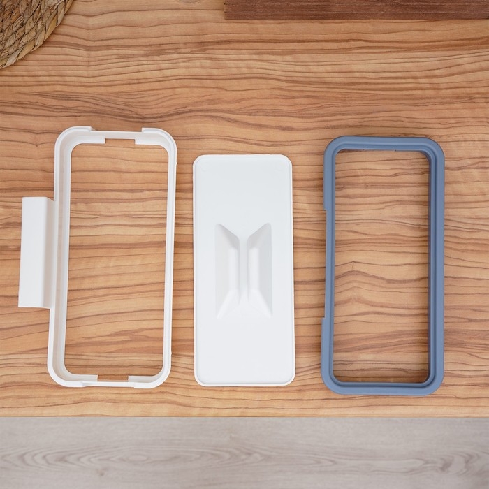 Держатель для мусорного пакета подвесной на дверцу 1,7 см, цвет белый Держатель для мусорного пакета подвесной на дверцу 1,7 см, цвет белый