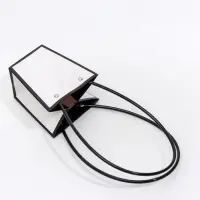 Сумка для цветов Белая влагостойкая, 12&times;12 - 8&times;8 - 12.5 см