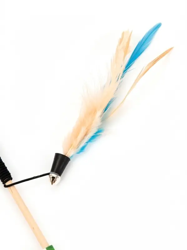 Дразнилка - удочка &laquo;Веселые перья&raquo;, на деревянной палочке, с бубенчиком