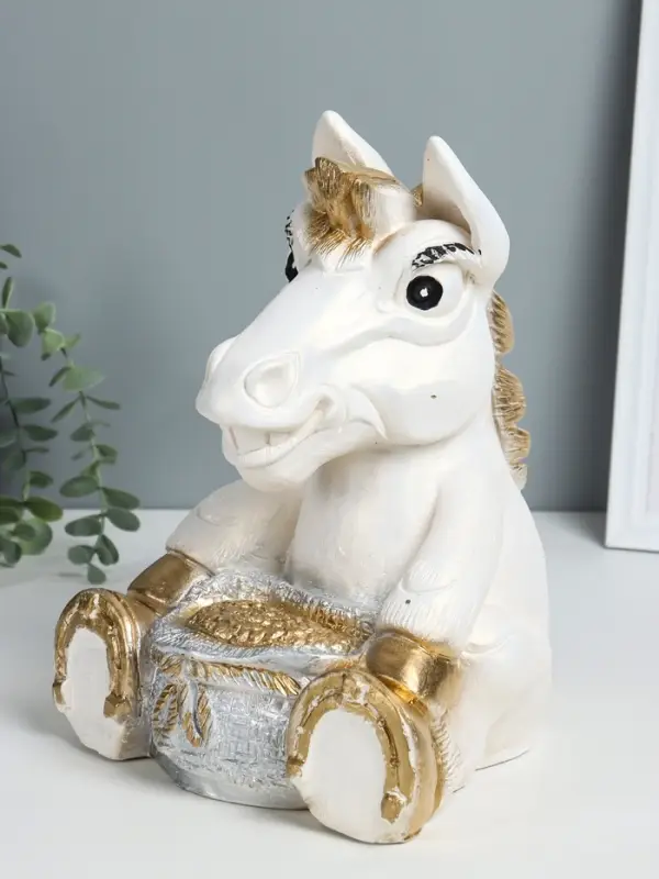 Копилка Копилка "Конь с мешком" 28х22х22 см, белый с золотом