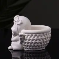 Подсвечник на 1 свечу &laquo;Ангел с корзинкой&raquo;, гипс, 9&times;6.5&times;7 см