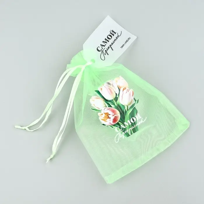 Мешочек подарочный из фатина с термонаклейкой «Самой прекрасной», 11 х 16 см +/- 1.5 см Мешочек подарочный из фатина с термонаклейкой «Самой прекрасной», 11 х 16 см +/- 1.5 см