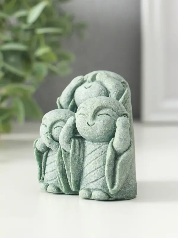 Фигурка песчаник &laquo;Статуя Дзидзо - не вижу, не слышу, не скажу&raquo;, 5.8&times;7&times;7 см