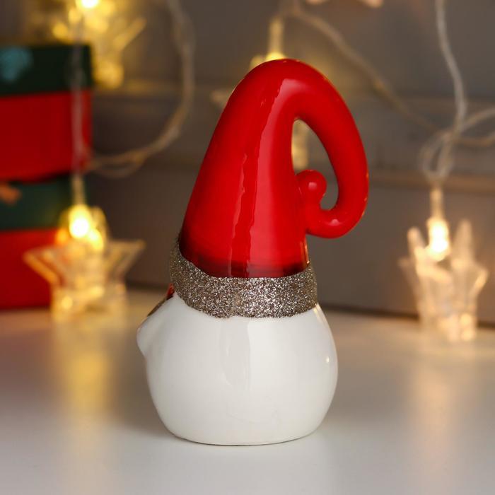 Сувенир керамика свет Сувенир керамика свет "Снеговик, красный шарф и колпак, золотое сердце" 13,5х7,5х7,5 см