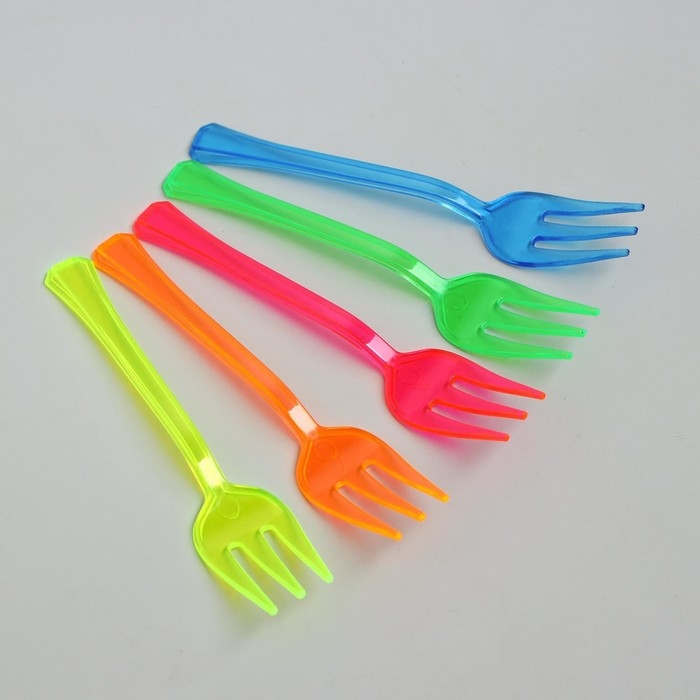 Вилки пластиковые, 12 шт., цвета МИКС Вилки пластиковые, 12 шт., цвета МИКС