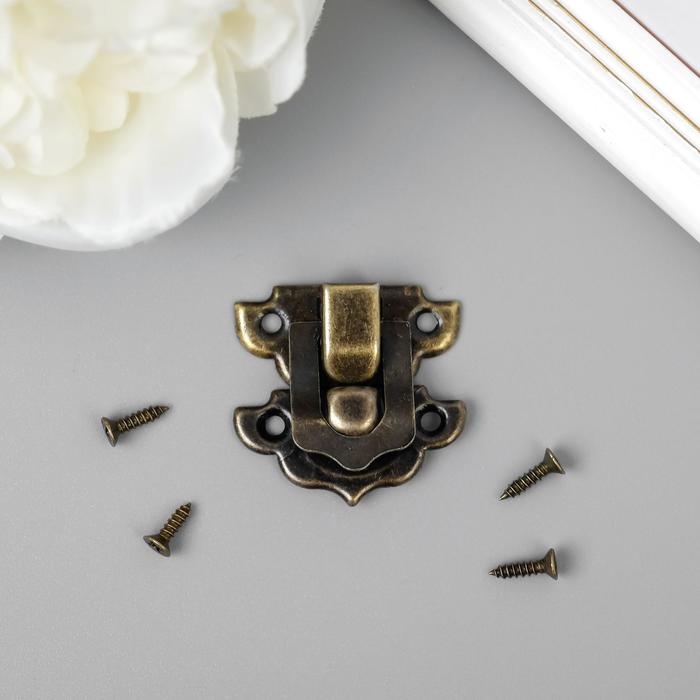 Замок металл для шкатулки бронза + гвозд. набор 10 шт 2,9х3 см Замок металл для шкатулки бронза + гвозд. набор 10 шт 2,9х3 см