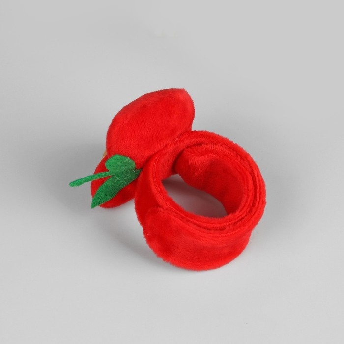 Игольница на браслете «Яблоко», 23 × 6,5 см, цвет красный Игольница на браслете «Яблоко», 23 × 6,5 см, цвет красный