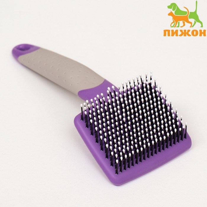 Пуходерка с прорезиненной ручкой, закругленные зубья, малая, 6,5 х 14,5 см, фиолетовая Пуходерка с прорезиненной ручкой, закругленные зубья, малая, 6,5 х 14,5 см, фиолетовая