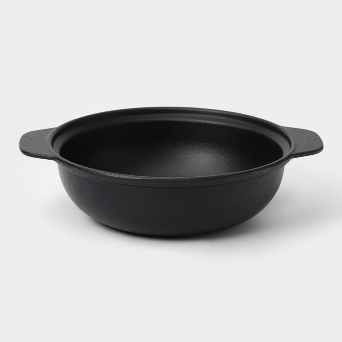 Жаровня чугунная, 2 л, d=24 см, чугунная крышка, цвет чёрный Жаровня чугунная, 2 л, d=24 см, чугунная крышка, цвет чёрный