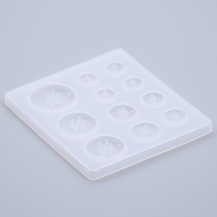 Форма силиконовая универсальная «Пуговицы» 3 размера Форма силиконовая универсальная «Пуговицы» 3 размера