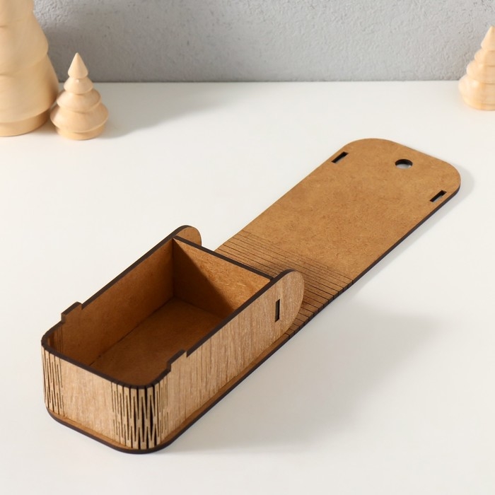 Новогодняя шкатулка  Новогодняя шкатулка "Змея. Кобра Снежинка" 13х7х4