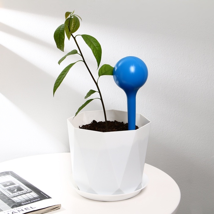 Автополив для комнатных цветов, 380 мл, микс, из пластика, высота 16 см Автополив для комнатных цветов, 380 мл, микс, из пластика, высота 16 см