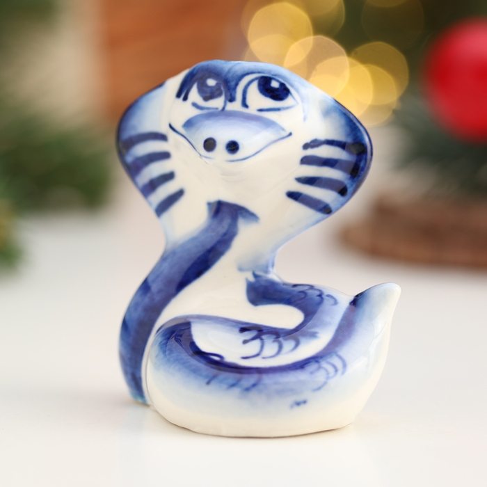 Новый год. Сувенир символ года Новый год. Сувенир символ года "Змея Ляля", гжель, 5,5 см