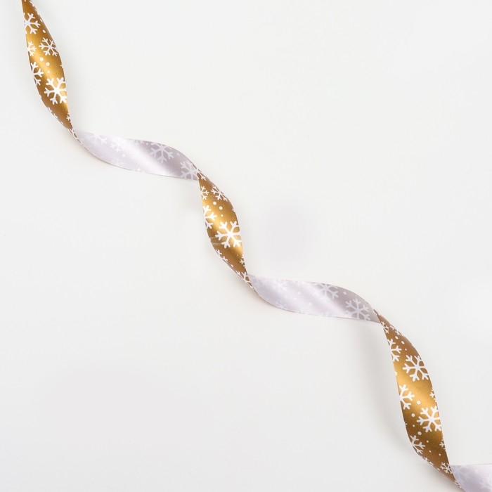Новый год. Лента для декора и подарков, снежинки, 2 см х 45 м Новый год. Лента для декора и подарков, снежинки, 2 см х 45 м