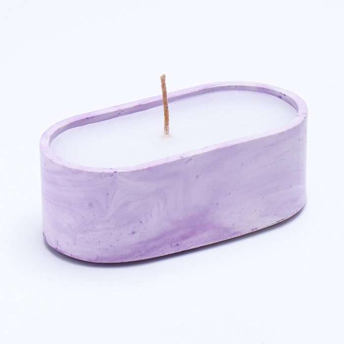 Свеча в овальном подсвечнике из гипса,9,5х4,7х3см,мрамор с фиолетовыми полосками Свеча в овальном подсвечнике из гипса,9,5х4,7х3см,мрамор с фиолетовыми полосками