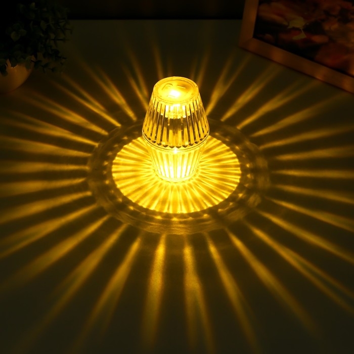 Ночник Ночник "Кристалл" LED от батареек 3хLR1130 прозрачный 6х6х10 см RISALUX