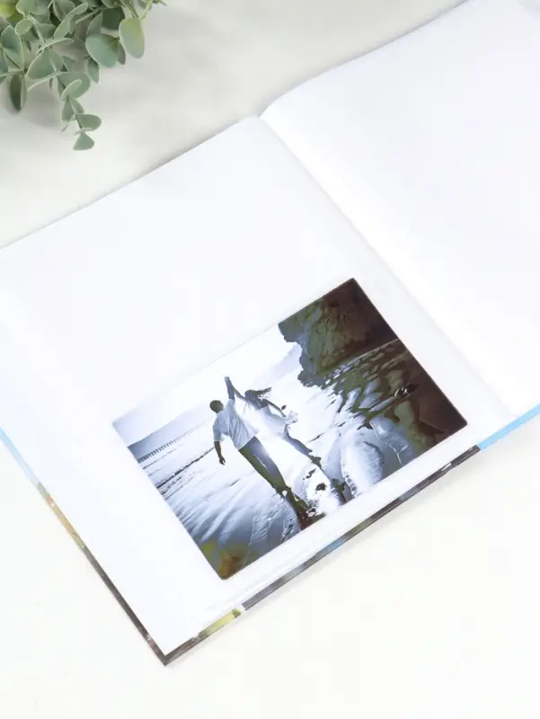 Фотоальбом на 80 фото 10х15 см "Парк у Эйфелевой башни" в коробке 5х19х22,8 см