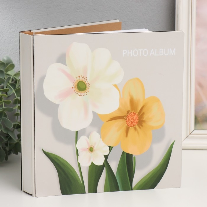 Фотоальбом на 100 фото 10х15 см  Фотоальбом на 100 фото 10х15 см "Крупные цветы с зелеными листьями" 22х4х23 см