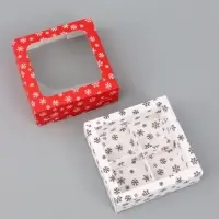 Коробка подарочная для 4 конфет &laquo;Снежинки&raquo;, 10.5&times;10.5&times;3.5 см