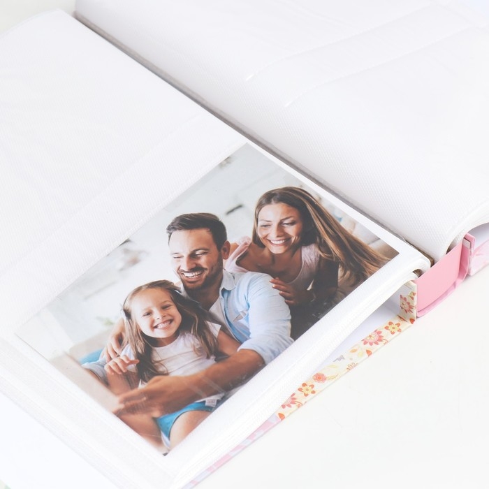 Фотоальбом на 200 фото 10х15 см Фотоальбом на 200 фото 10х15 см "Бабочка на розовом" в коробке 5х21х25,5 см